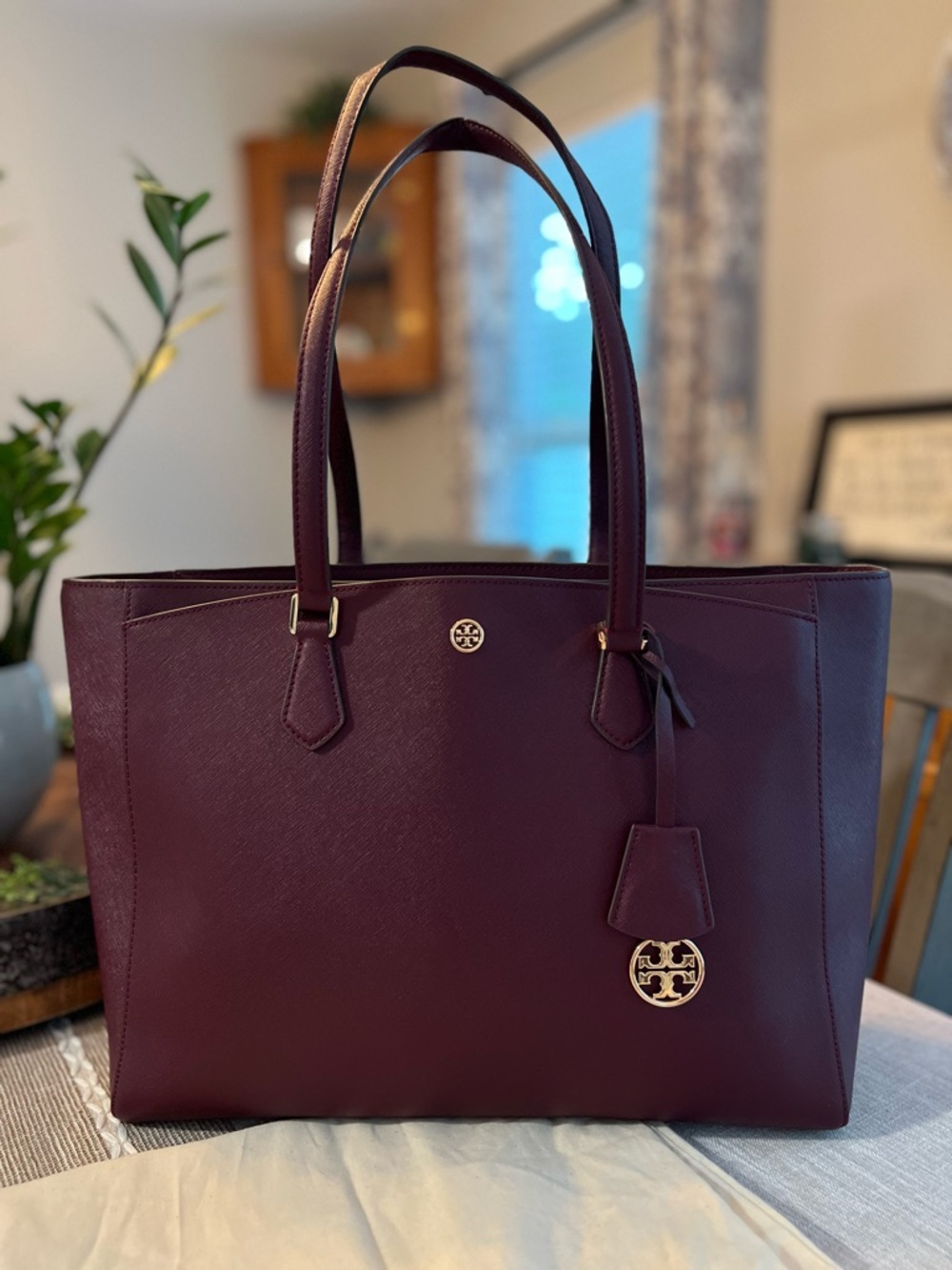 ⭐️ Tory Burch Burgundy Saffiano Leather Tote Bag Large Gold Logo Structured